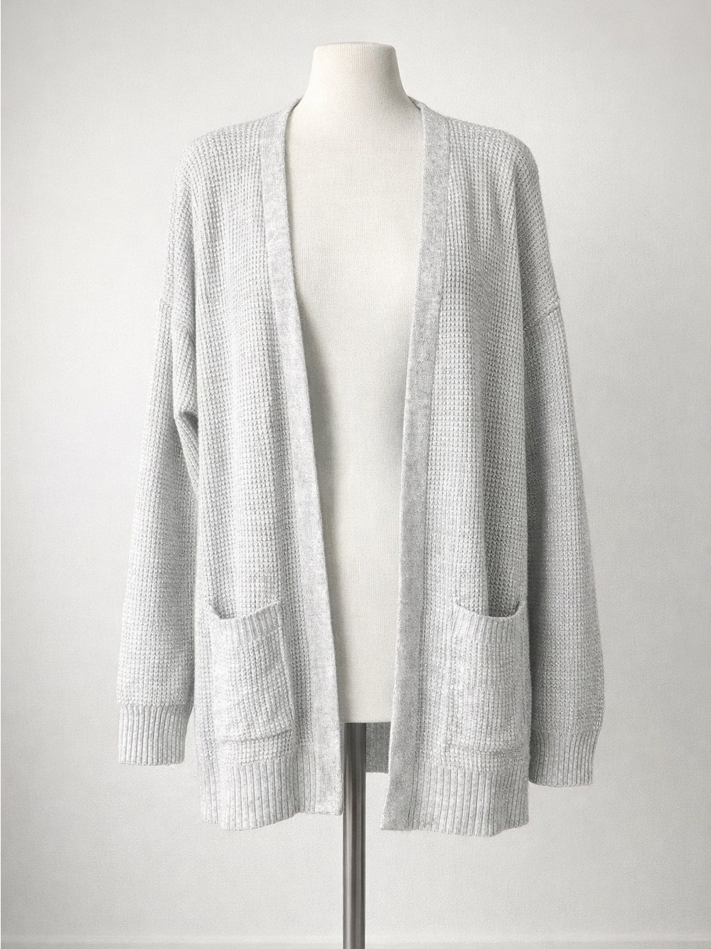 C&C California Light Gray Cozy Cottagecore boyfriend minimalist Cardigan L